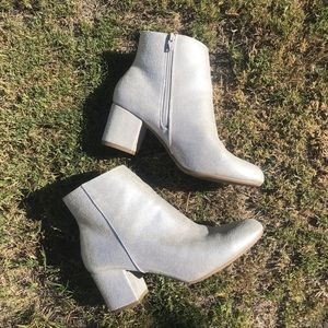 Heeled Silver Chelsea Boots